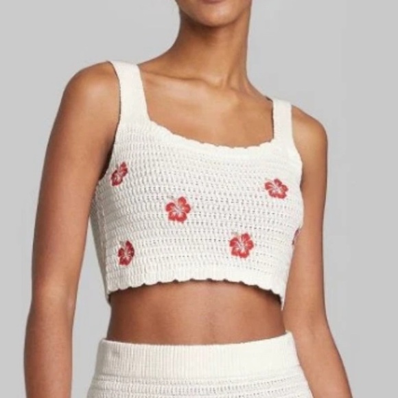 #17 Wild Fable Y2K Sweater Tank in Almond Hibiscus Print - Picture 1 of 6